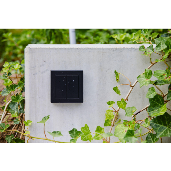 Senic Gira Friends of Hue Outdoor Zwart
