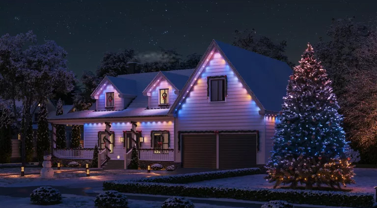 Philips Hue Festavia Permanent lichtpods langs de dakrand van een huis